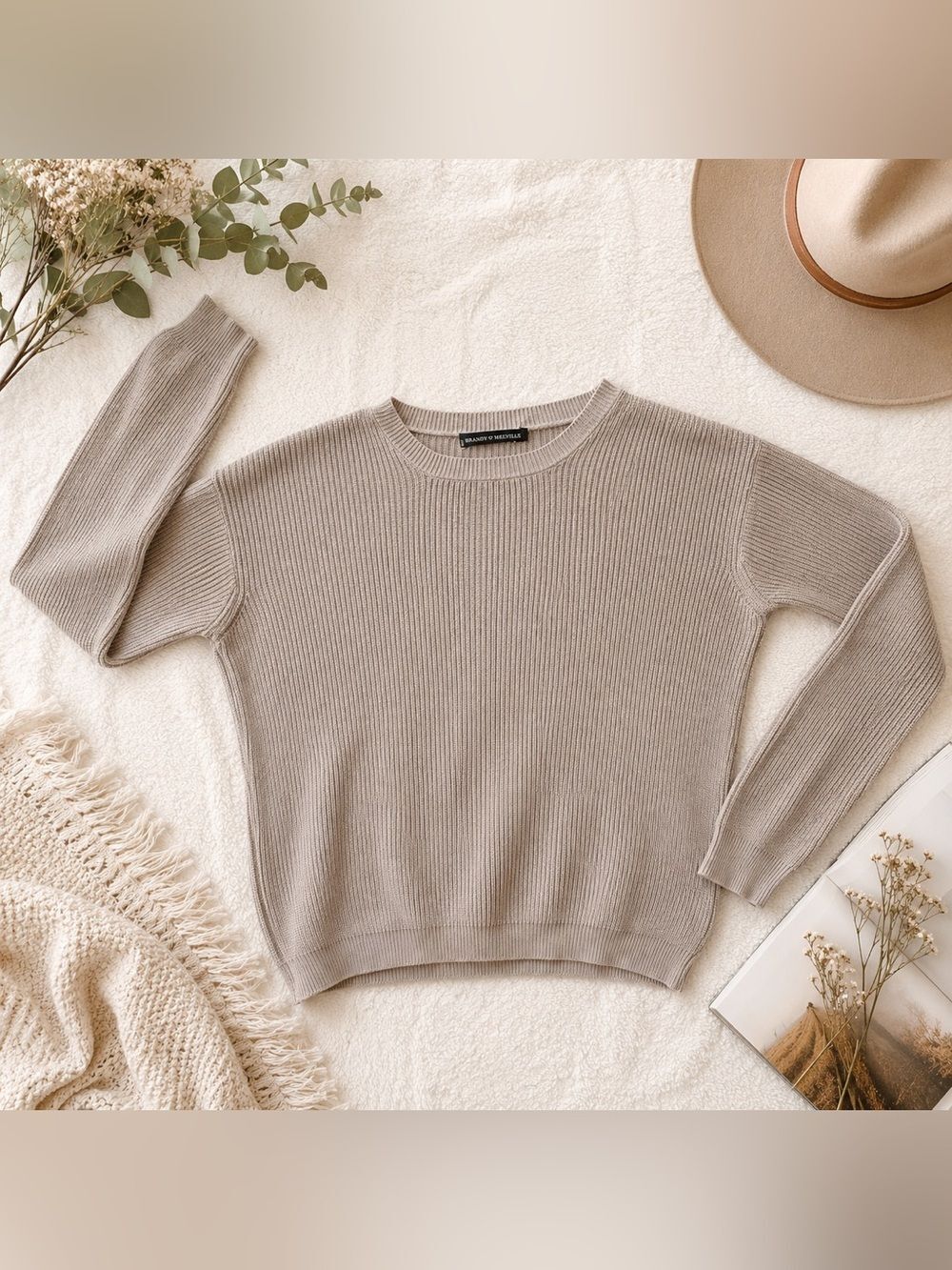 Brandy Melville Ribbed Knit Sweater Oatmeal Beige Made in Italy
